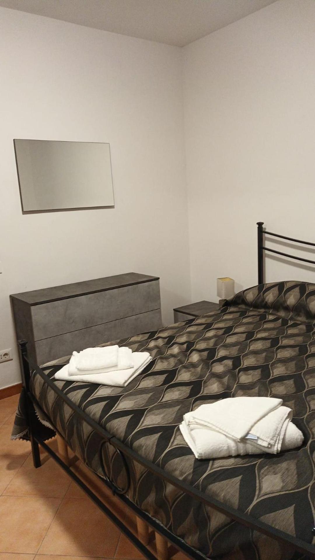Ferienwohnung Casa N 2 Con Parcheggio Privato E Colonnina Ricarica Livorno Exterior foto